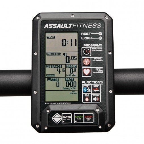 Беговая дорожка Assault Runner Pro (модель 2026, красный логотип) с изогнутым беговым полотном гусеничного типа Беговая дорожка Assault Runner Pro (модель 2026, красный логотип) с изогнутым беговым полотном гусеничного типа